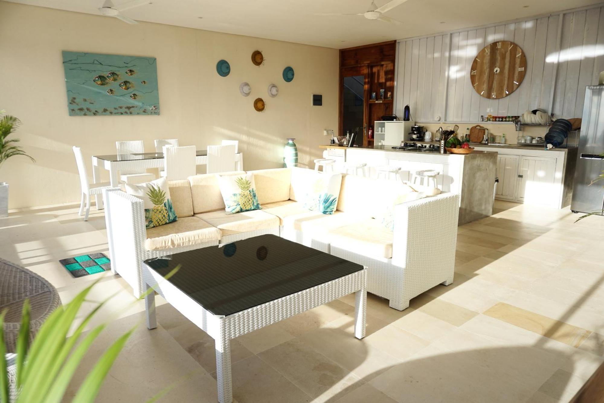 Villa Atas Pelangi Kuta  외부 사진