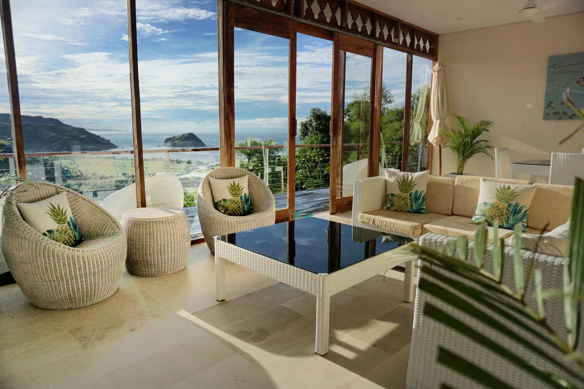 Villa Atas Pelangi Kuta  외부 사진