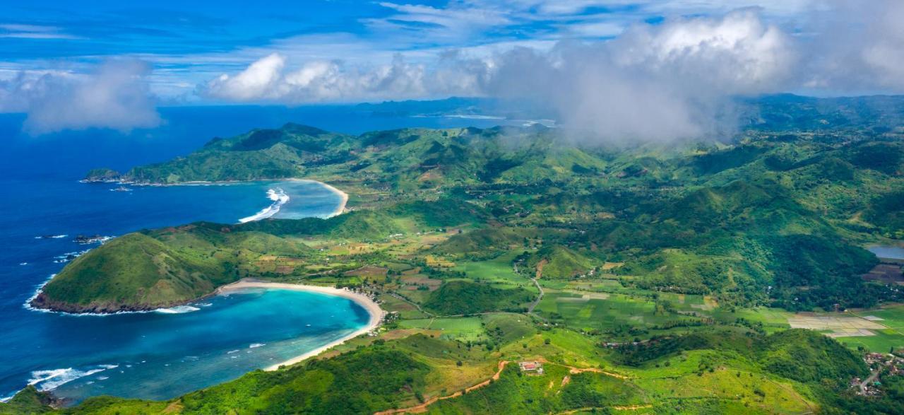 Villa Atas Pelangi Kuta  외부 사진